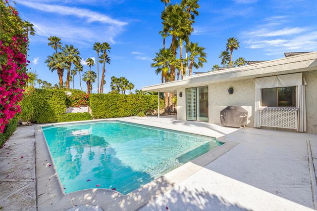 1540 E Sierra Way, Palm Springs, CA 92264