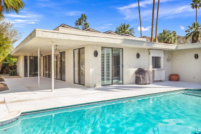 1540 E Sierra Way, Palm Springs, CA 92264