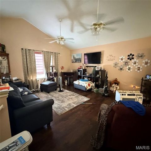 1703 Hilltop Lane, Imperial, MO 63052