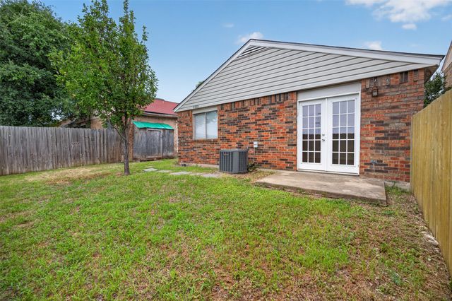 1115 Lombard Lane, Duncanville, TX 75137