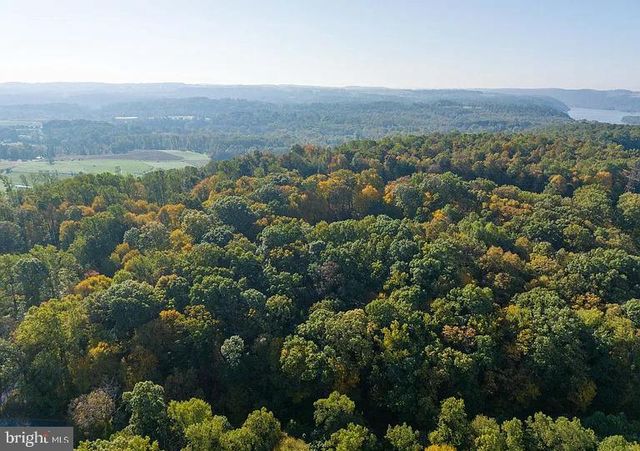 58 BUCK RUN RD, Conestoga, PA 17516