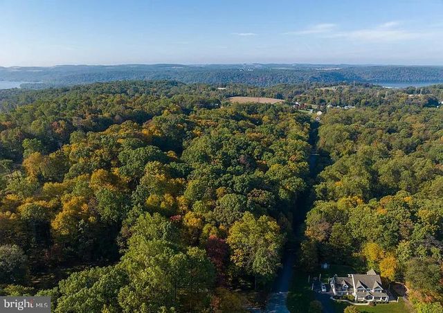58 BUCK RUN RD, Conestoga, PA 17516