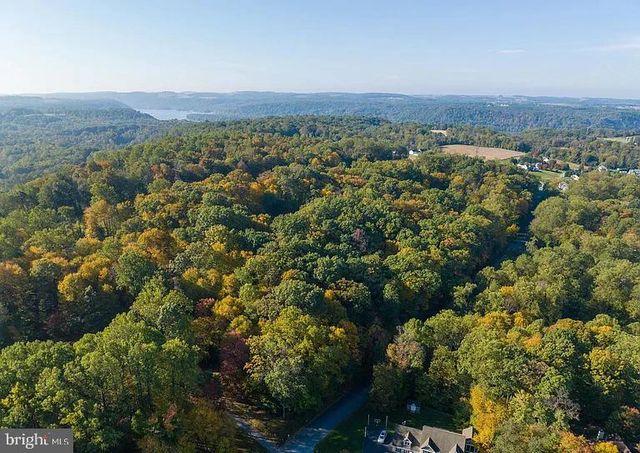 58 BUCK RUN RD, Conestoga, PA 17516