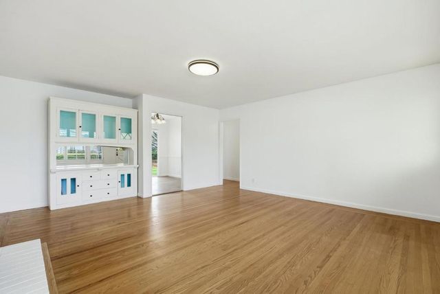 2025 Yorkshire Way, Mountain View, CA 94040