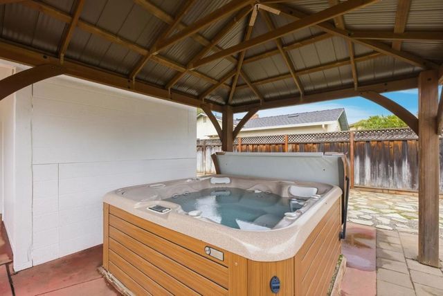 2025 Yorkshire Way, Mountain View, CA 94040