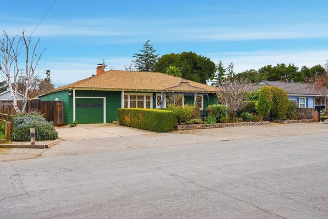 2025 Yorkshire Way, Mountain View, CA 94040