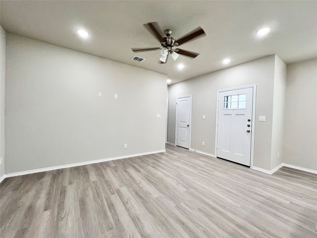 3501 E Renfro Street 123, Burleson, TX 76028