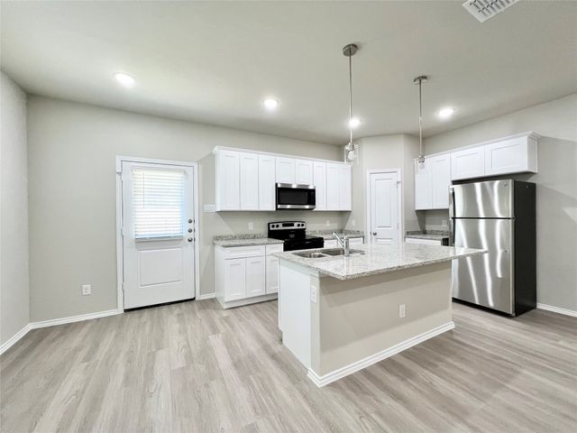 3501 E Renfro Street 123, Burleson, TX 76028
