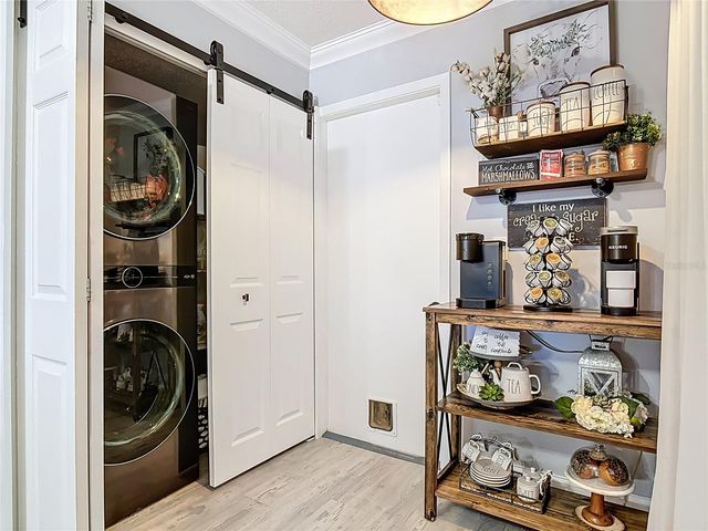 4835 WALDEN CIR 10, Orlando, FL 32811