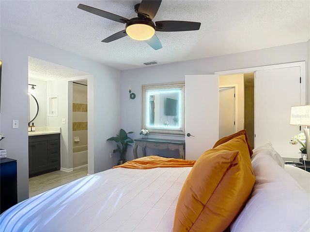 4835 WALDEN CIR 10, Orlando, FL 32811