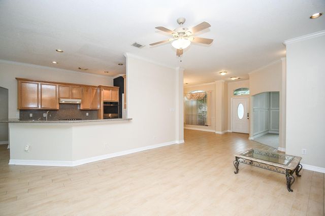 8022 Duffield Lane, Houston, TX 77071