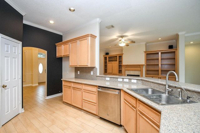 8022 Duffield Lane, Houston, TX 77071