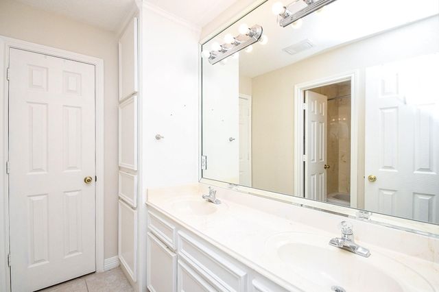 8022 Duffield Lane, Houston, TX 77071