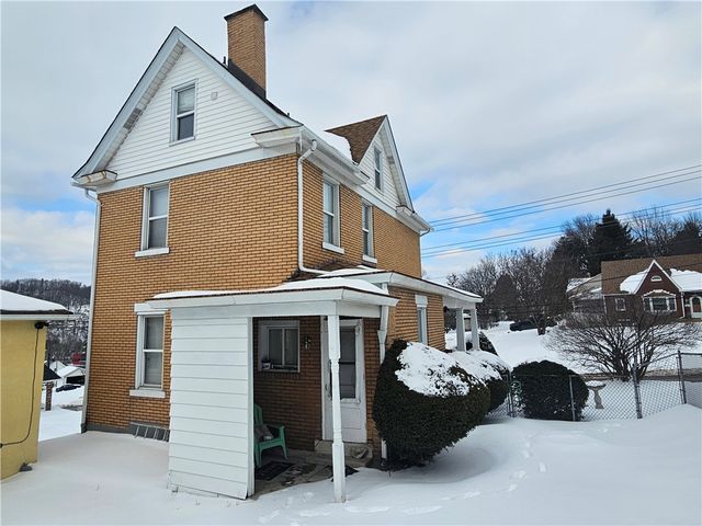 802 Harrison Ave, Jeannette, PA 15644