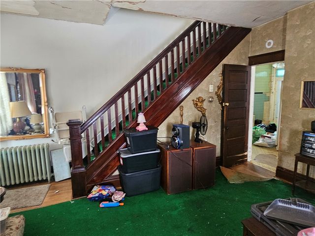 802 Harrison Ave, Jeannette, PA 15644