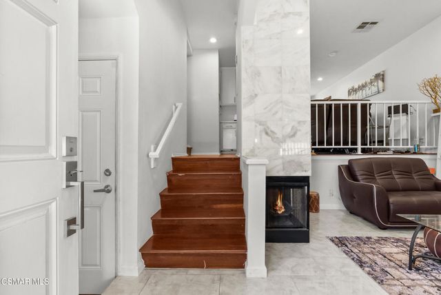 27656 Ironstone Drive 5, Canyon Country, CA 91387