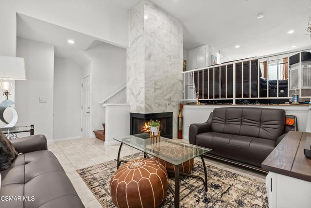 27656 Ironstone Drive 5, Canyon Country, CA 91387