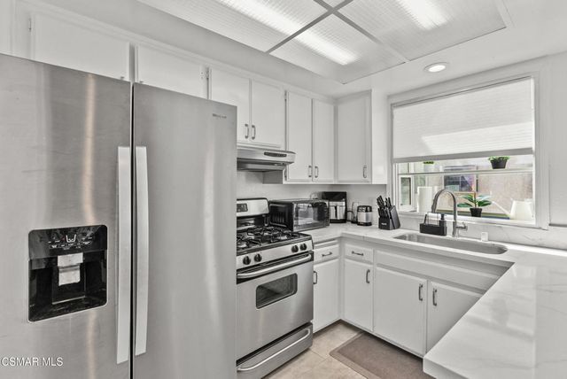 27656 Ironstone Drive 5, Canyon Country, CA 91387