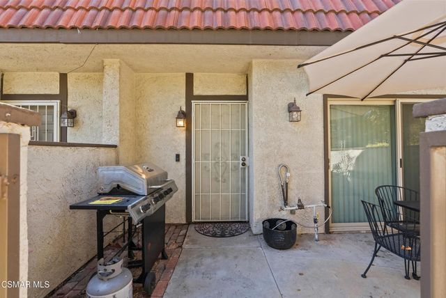 27656 Ironstone Drive 5, Canyon Country, CA 91387