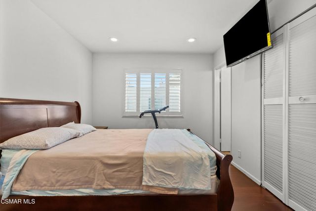 27656 Ironstone Drive 5, Canyon Country, CA 91387