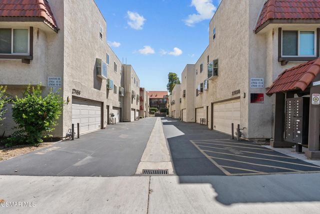 27656 Ironstone Drive 5, Canyon Country, CA 91387