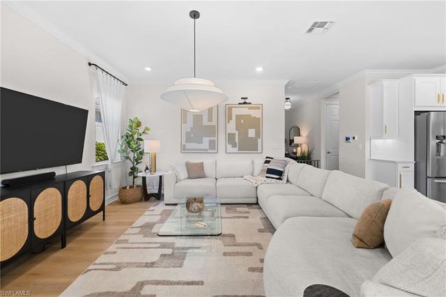 488 Polihale WAY, Naples, FL 34114