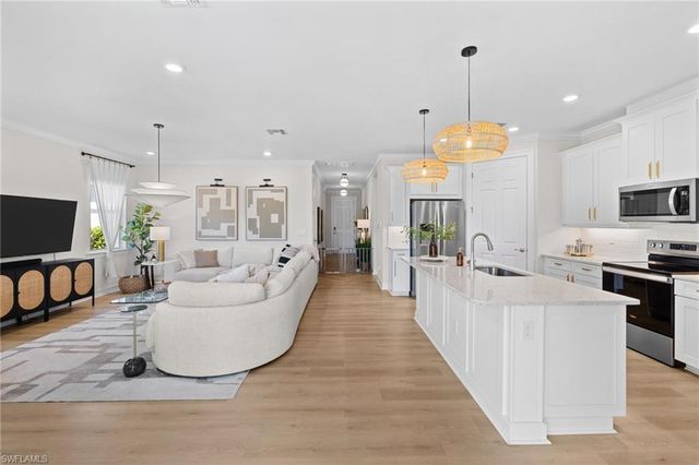 488 Polihale WAY, Naples, FL 34114