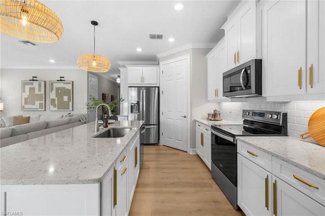 488 Polihale WAY, Naples, FL 34114