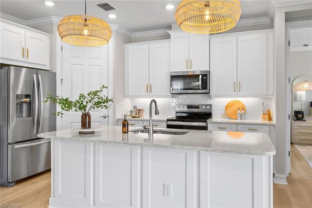 488 Polihale WAY, Naples, FL 34114