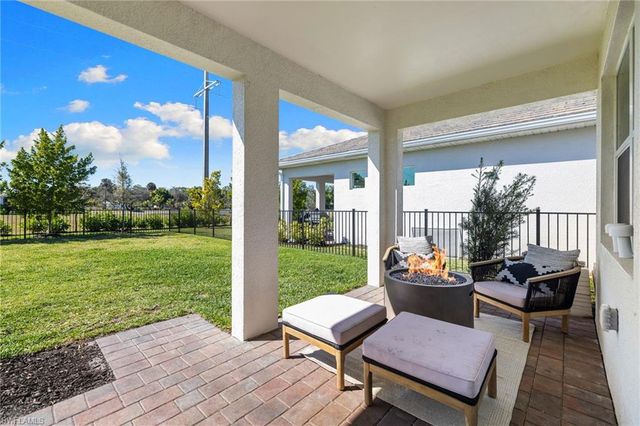 488 Polihale WAY, Naples, FL 34114