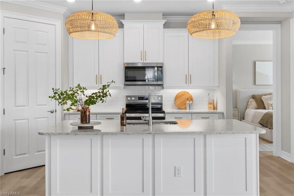 488 Polihale WAY, Naples, FL 34114