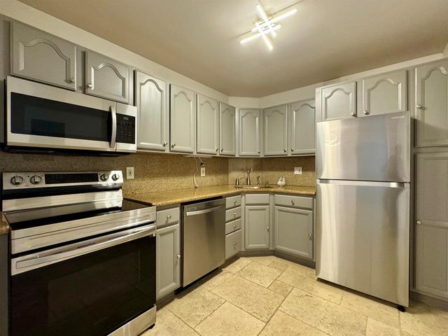 124 NE 19th Court B102, Wilton Manors, FL 33305
