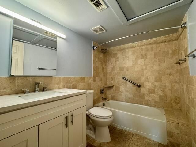 124 NE 19th Court B102, Wilton Manors, FL 33305