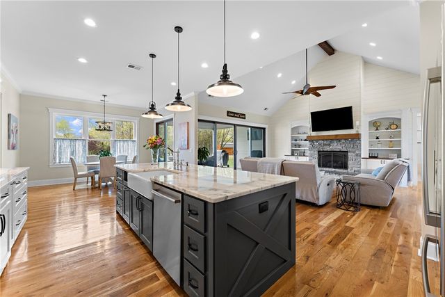 209 Waterfront Drive, Williamston, SC 29697