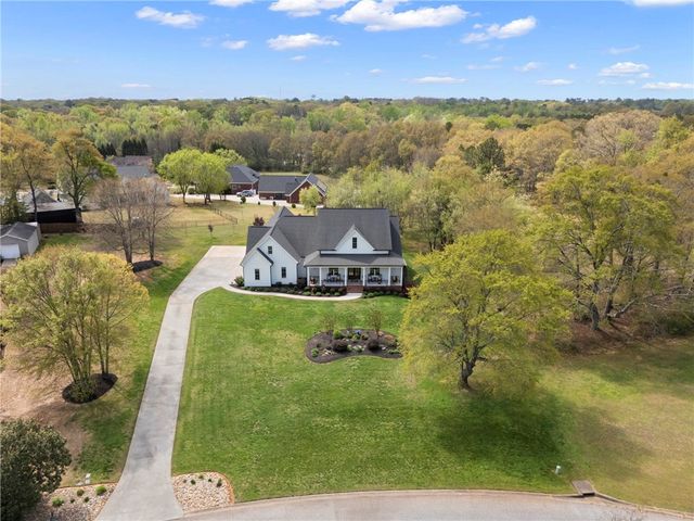 209 Waterfront Drive, Williamston, SC 29697