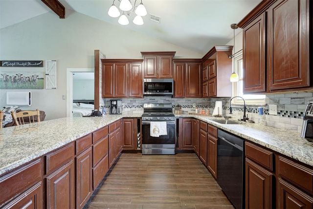 19800 Aaron Drive, Harrah, OK 73045