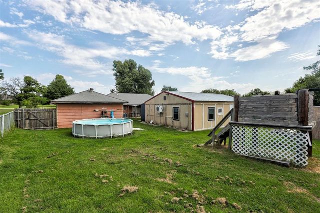 19800 Aaron Drive, Harrah, OK 73045