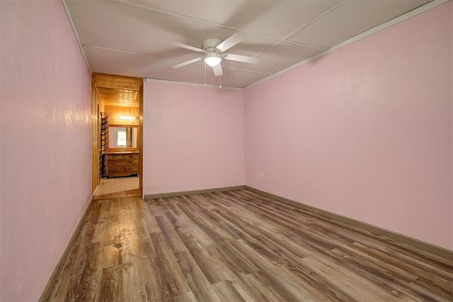 19800 Aaron Drive, Harrah, OK 73045