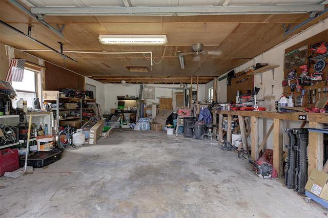 19800 Aaron Drive, Harrah, OK 73045