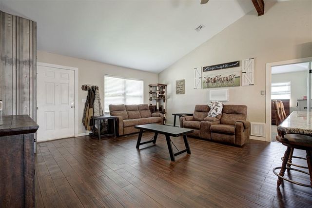 19800 Aaron Drive, Harrah, OK 73045