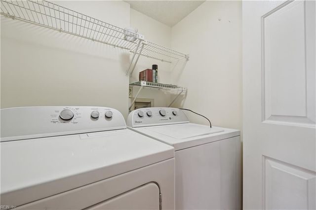 608 Guy LN, Newport News, VA 23602