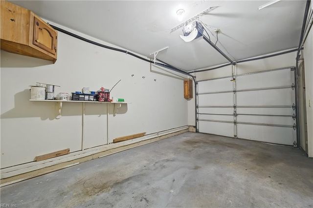 608 Guy LN, Newport News, VA 23602