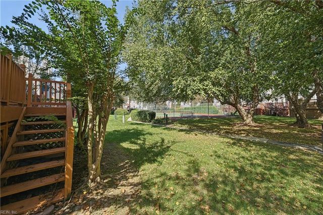608 Guy LN, Newport News, VA 23602