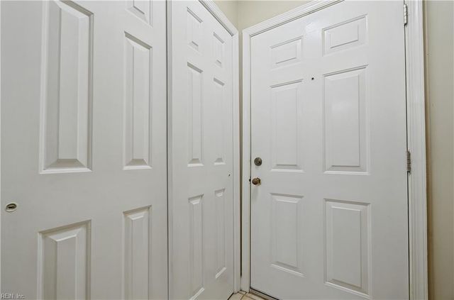608 Guy LN, Newport News, VA 23602