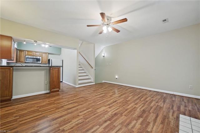 608 Guy LN, Newport News, VA 23602