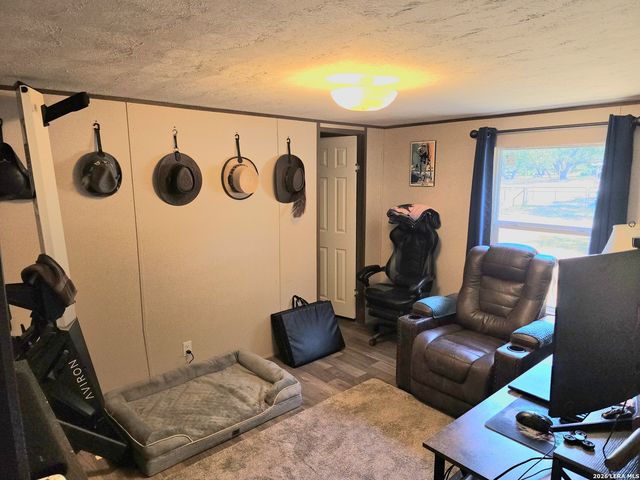 700 AVERY CIR, Poteet, TX 78065
