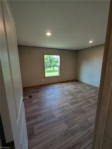 12400 Linwood Southmont Road, Lexington, NC 27292