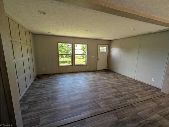 12400 Linwood Southmont Road, Lexington, NC 27292