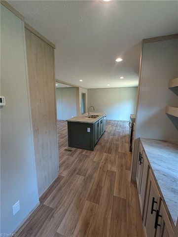12400 Linwood Southmont Road, Lexington, NC 27292