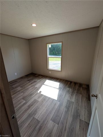 12400 Linwood Southmont Road, Lexington, NC 27292